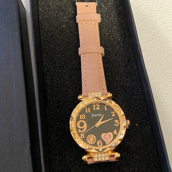 Izzy and Liv Pink Tone Watch with “That Melanin” Pendant New in Box - Picture 12 of 13